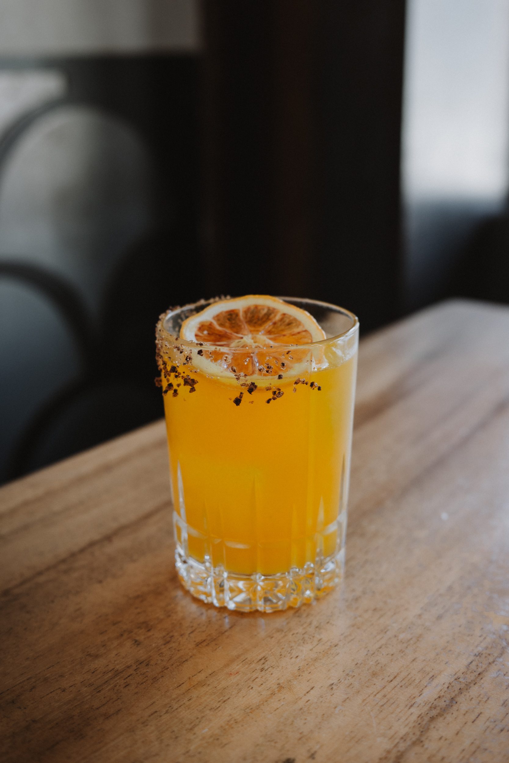 Burma Love Valencia — full party seated at communal table
