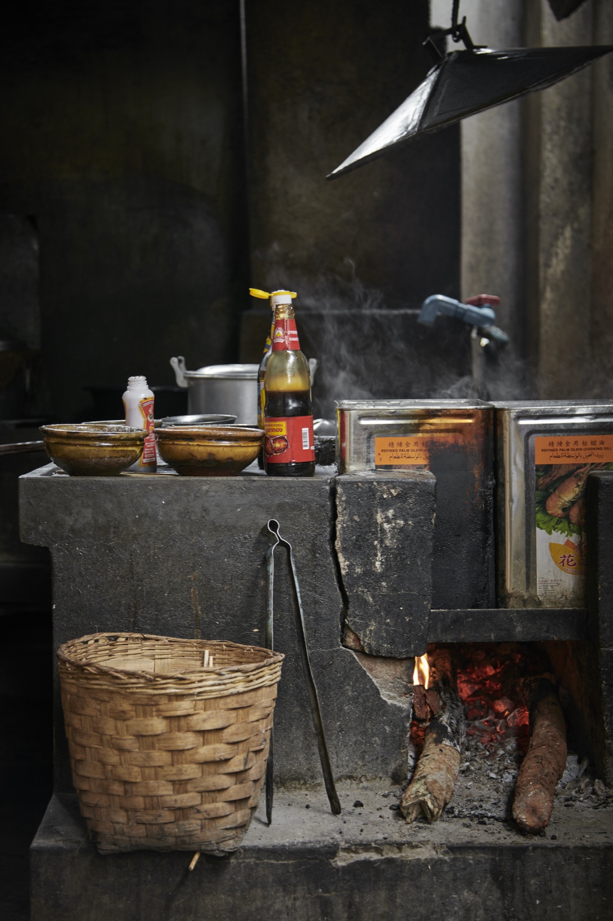A street kitchen in Myanmar